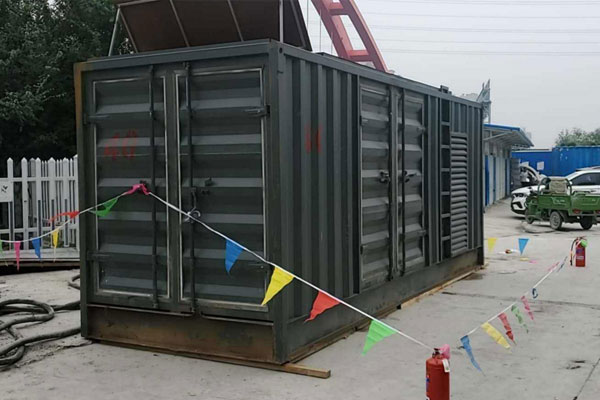 鹰潭发电机租赁空气滤清器多久更换一次?